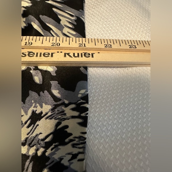 SAG HARBOR Blouse Women's Abstract Art Classy Sleeveless Side Zip Pullover Top - Picture 8 of 8